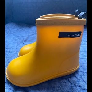 Baby Ribber boots ~ Cute!